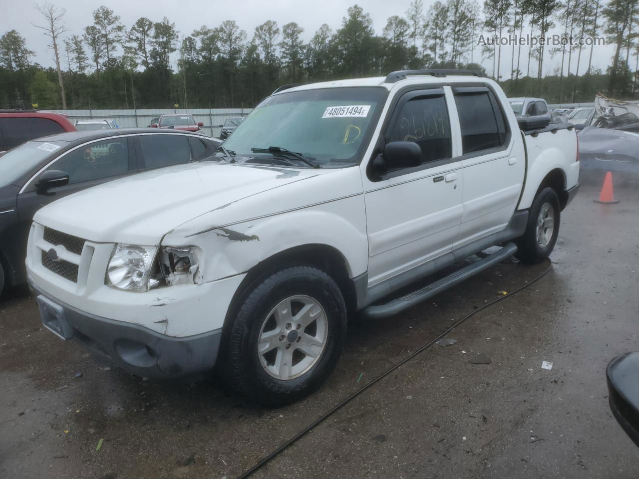 2005 Ford Explorer Sport Trac  White vin: 1FMZU67K35UA70545