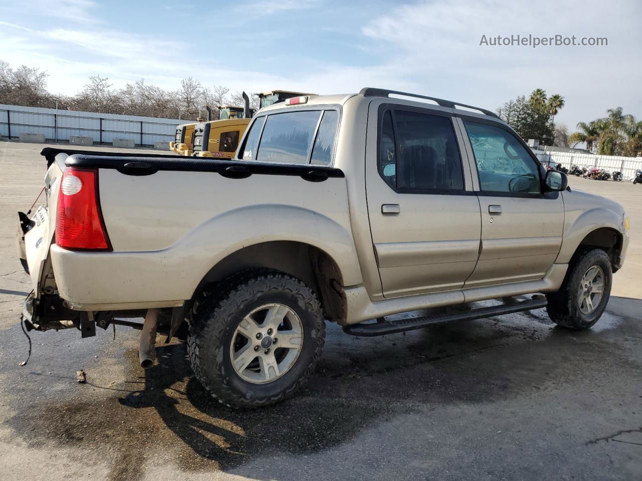 2005 Ford Explorer Sport Trac  Tan vin: 1FMZU67K35UA71081