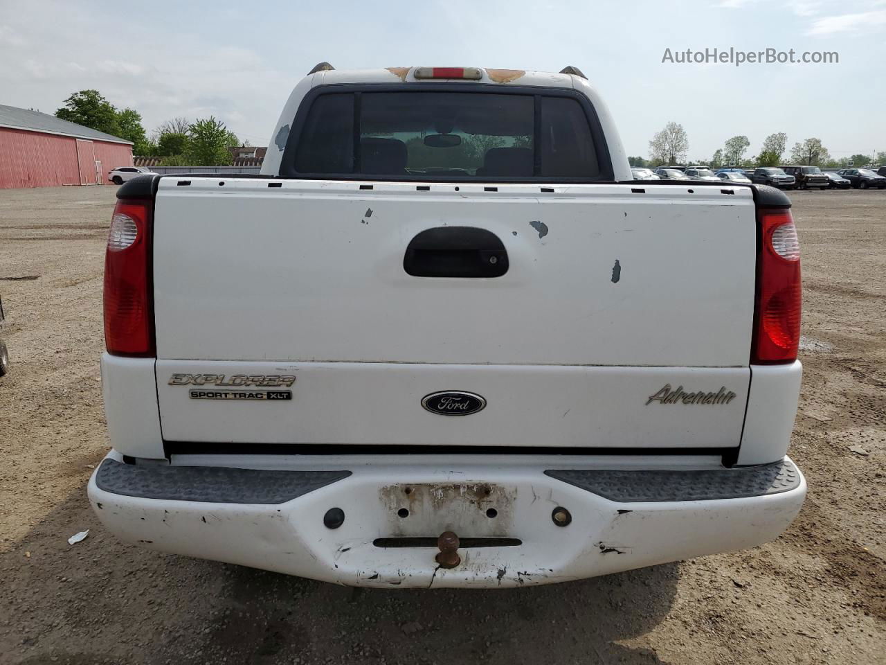 2005 Ford Explorer Sport Trac  White vin: 1FMZU67KX5UB93243