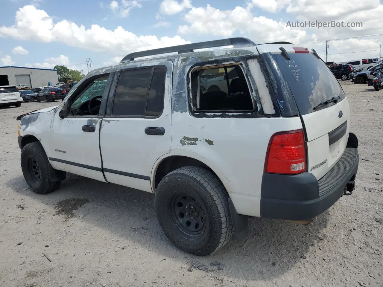 2005 Ford Explorer Xls White vin: 1FMZU72K45UB18244