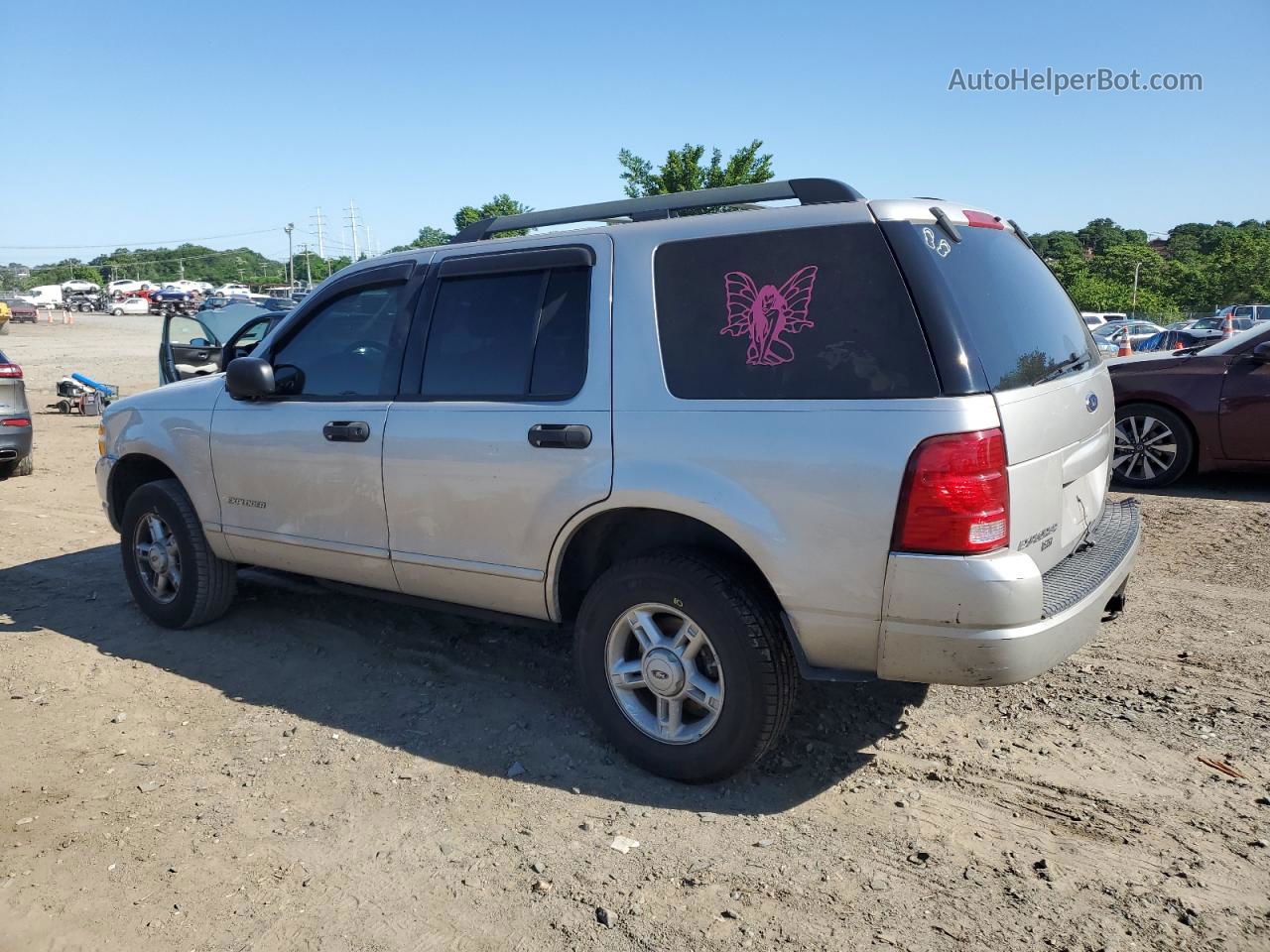 2005 Ford Explorer Xlt Silver vin: 1FMZU73E15UB60587