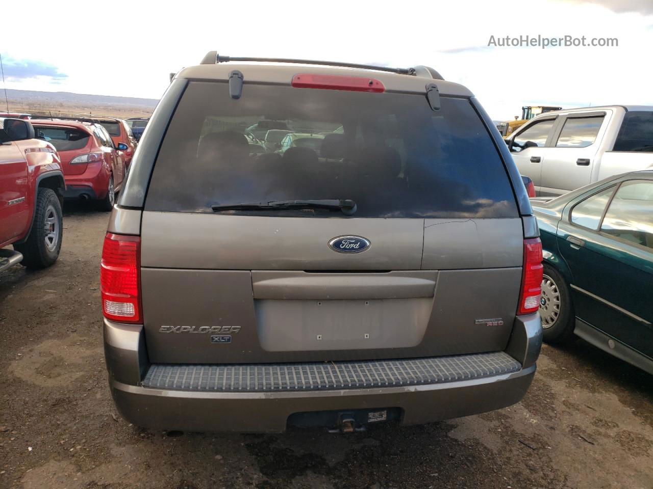 2005 Ford Explorer Xlt Tan vin: 1FMZU73K25UB41729