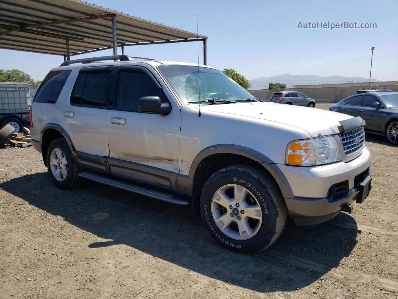 2005 Ford Explorer Xlt Silver vin: 1FMZU73K55UB34435