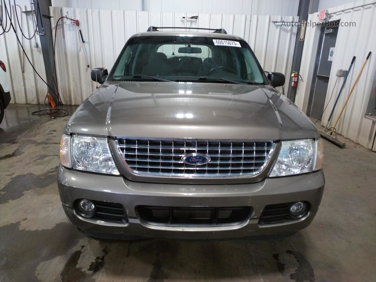 2005 Ford Explorer Xlt Tan vin: 1FMZU73K65UB60977