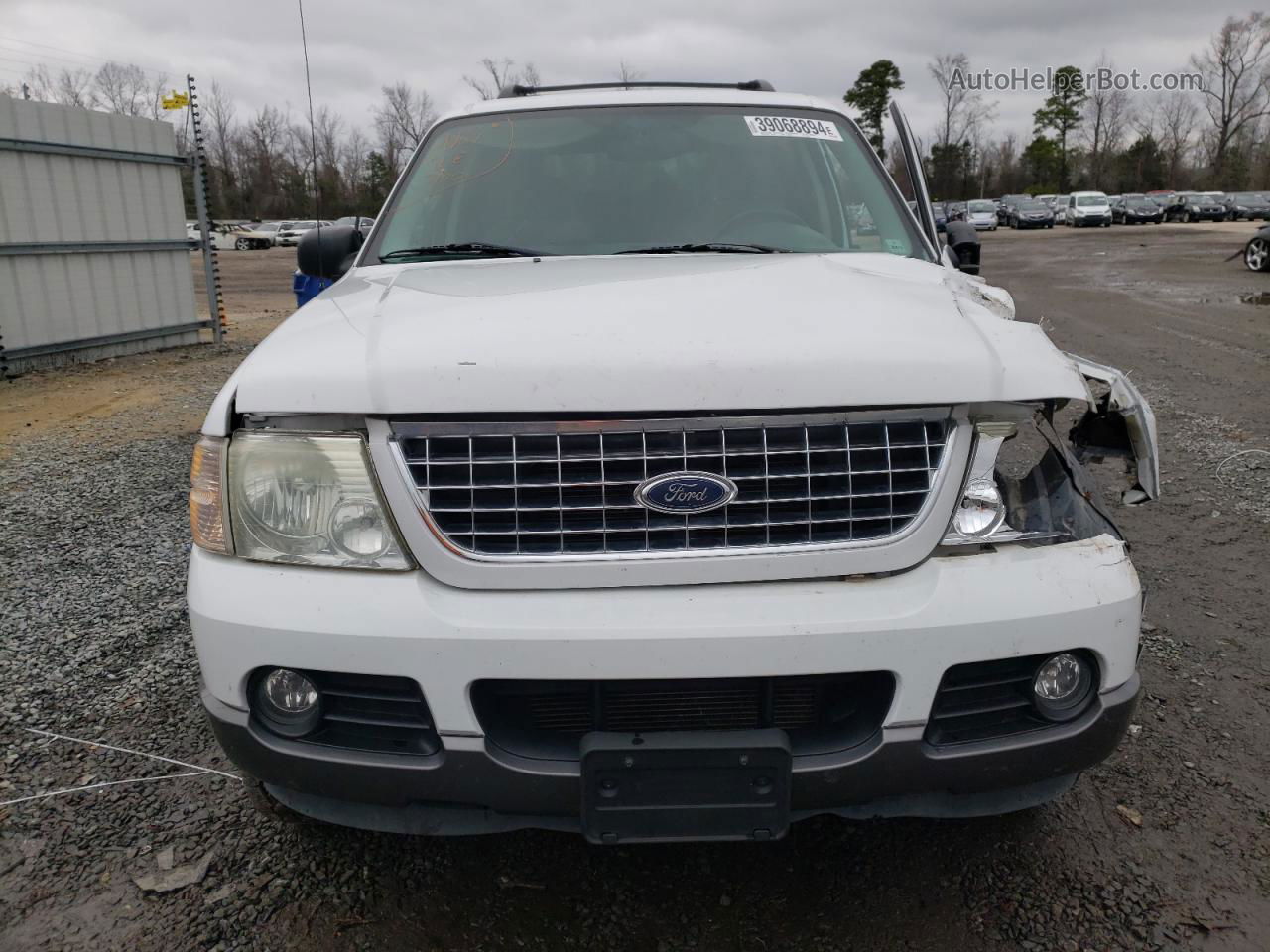 2005 Ford Explorer Xlt White vin: 1FMZU73K85ZA26913