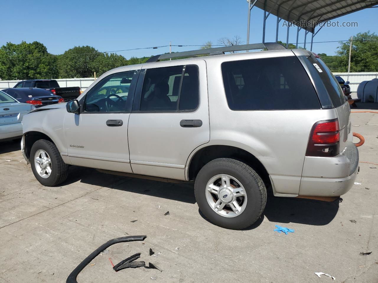 2005 Ford Explorer Xlt Silver vin: 1FMZU73KX5UB25570