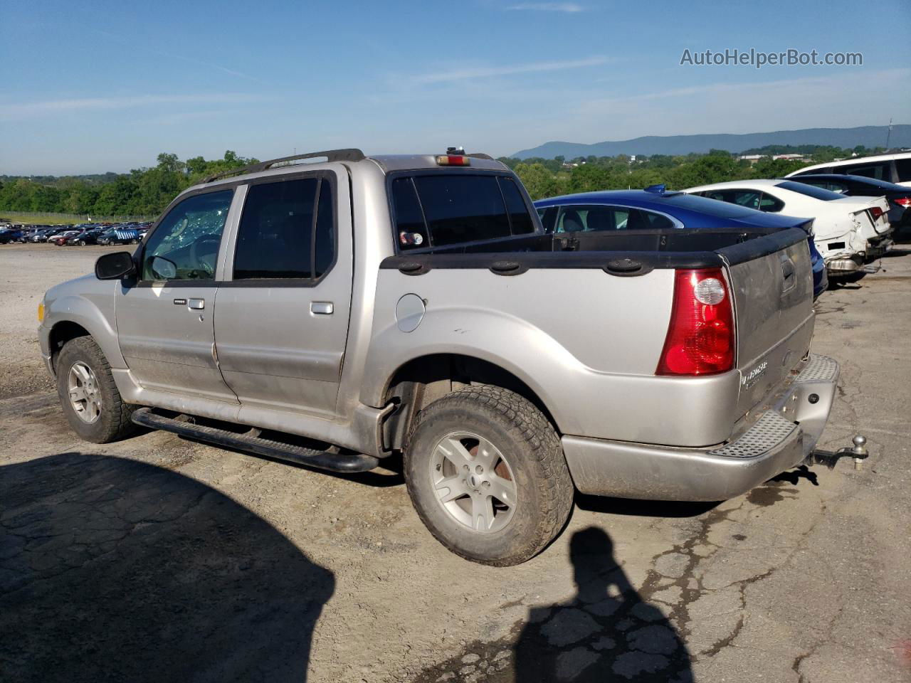 2005 Ford Explorer Sport Trac  Silver vin: 1FMZU77K35UA35140