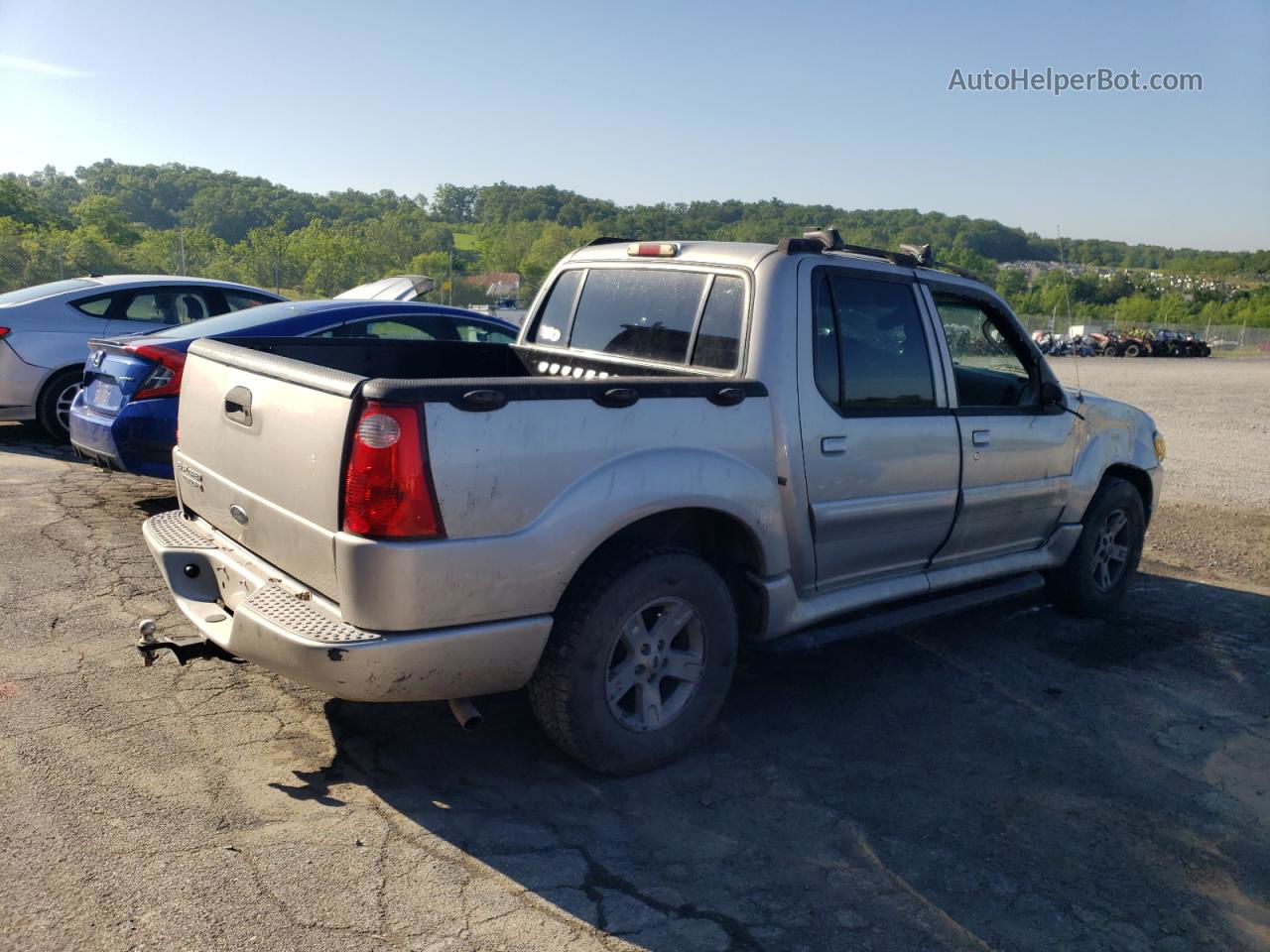 2005 Ford Explorer Sport Trac  Silver vin: 1FMZU77K35UA35140