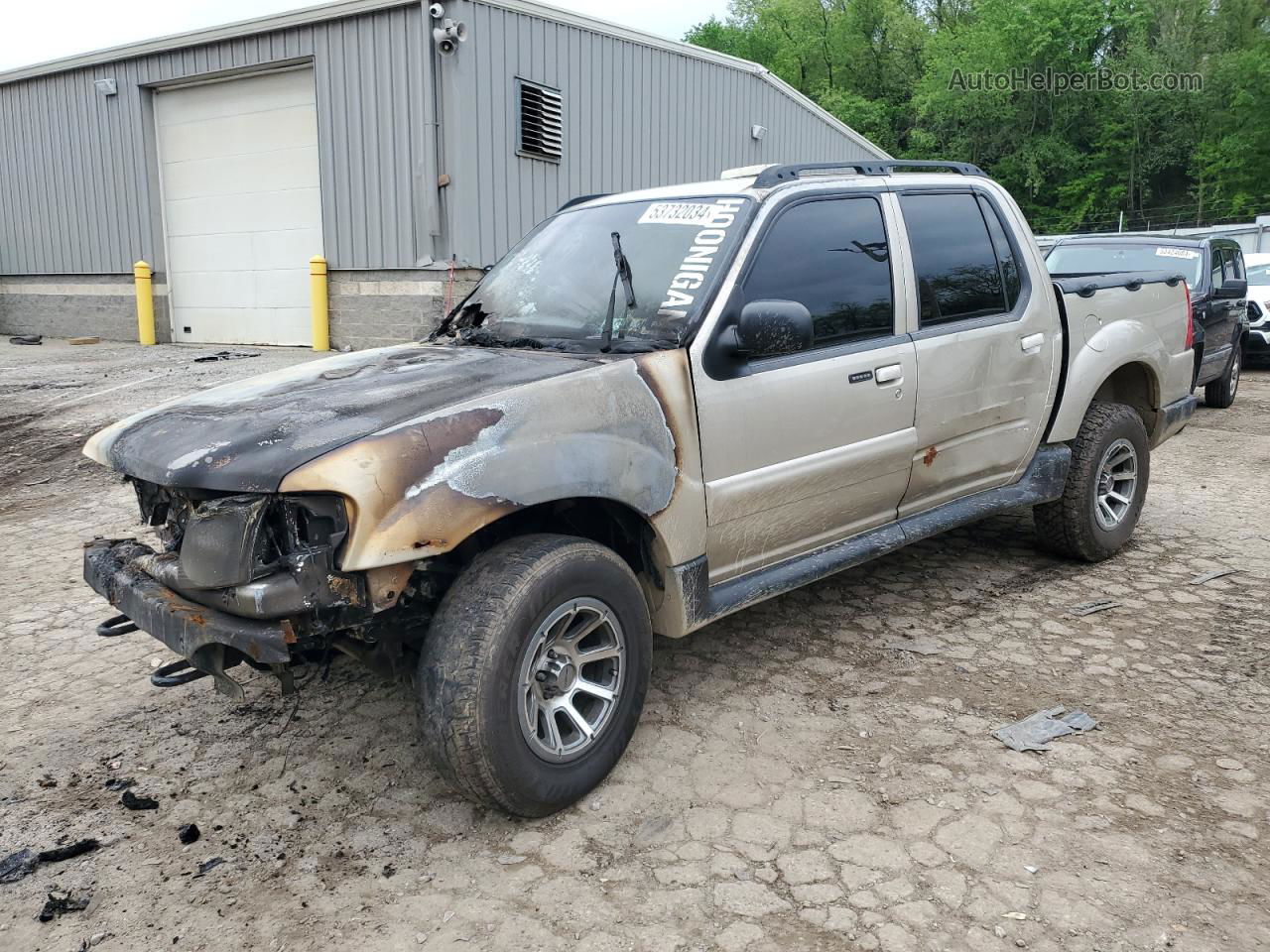 2005 Ford Explorer Sport Trac  Beige vin: 1FMZU77K35UB13920