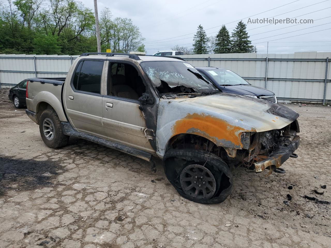 2005 Ford Explorer Sport Trac  Beige vin: 1FMZU77K35UB13920