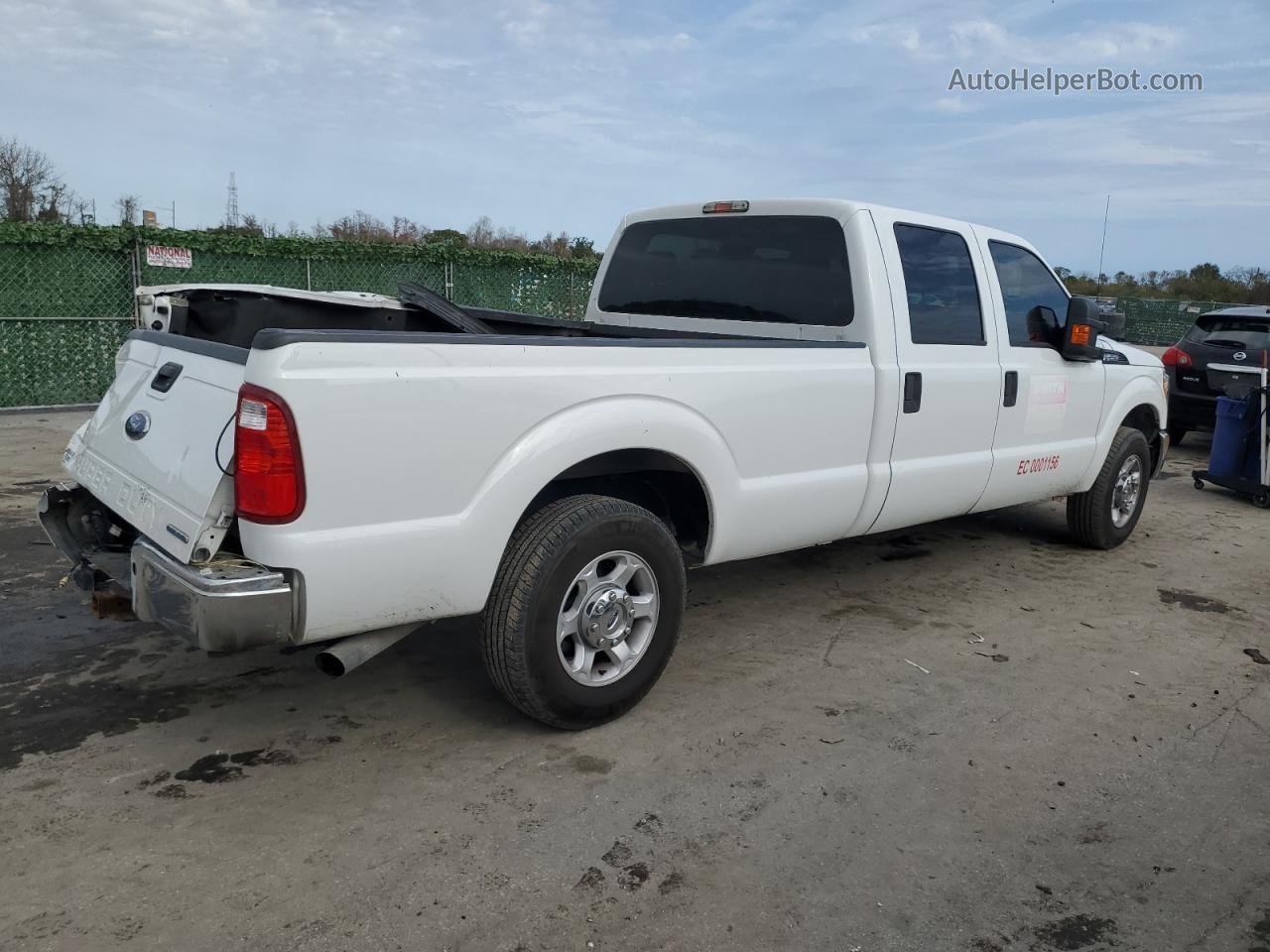 2016 Ford F250 Super Duty White vin: 1FT7W2A61GED45157