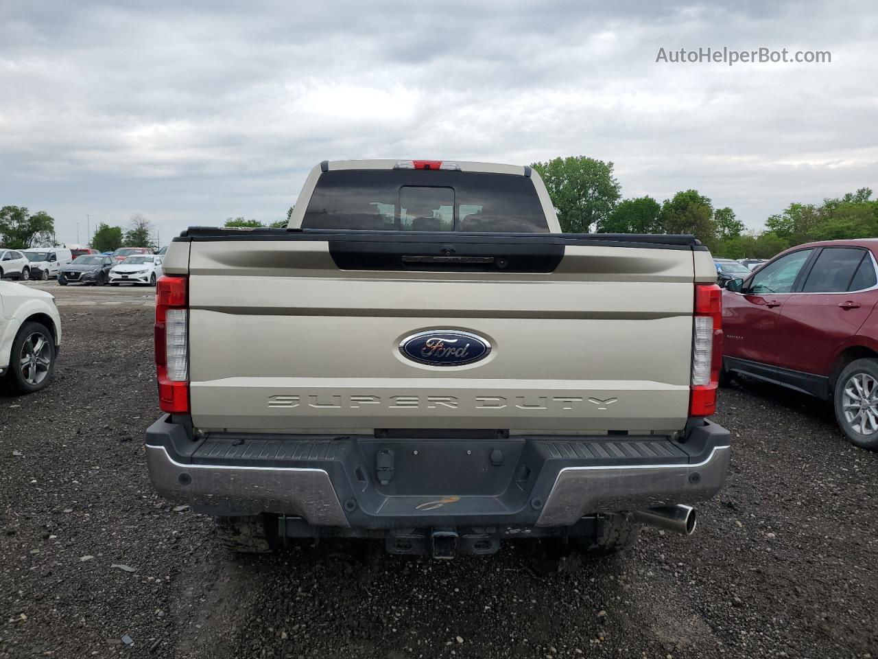 2018 Ford F250 Beige vin: 1A045889