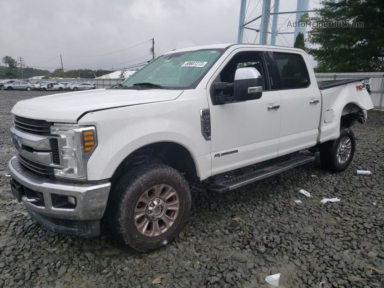 2018 Ford F250 Super Duty White vin: 1FT7W2BT0JEB16562