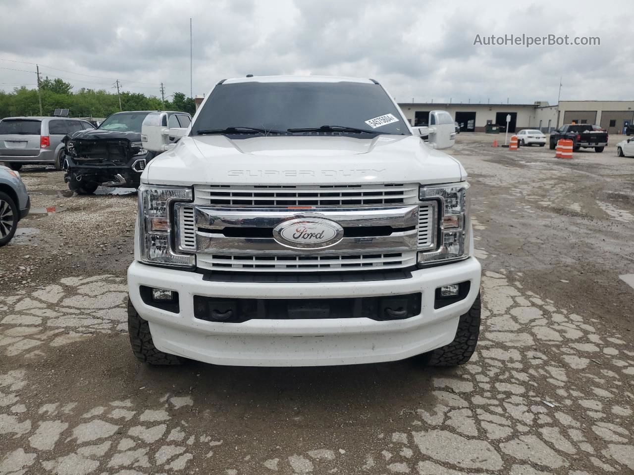 2018 Ford F250 Super Duty White vin: 1FT7W2BT0JEC13261