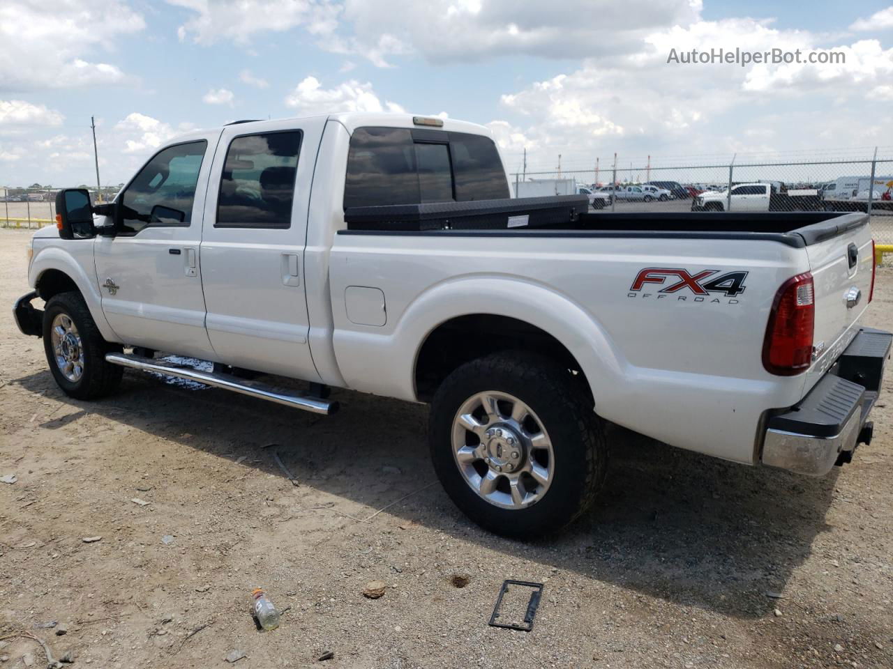 2016 Ford F250 Super Duty White vin: 1FT7W2BT4GEC13630