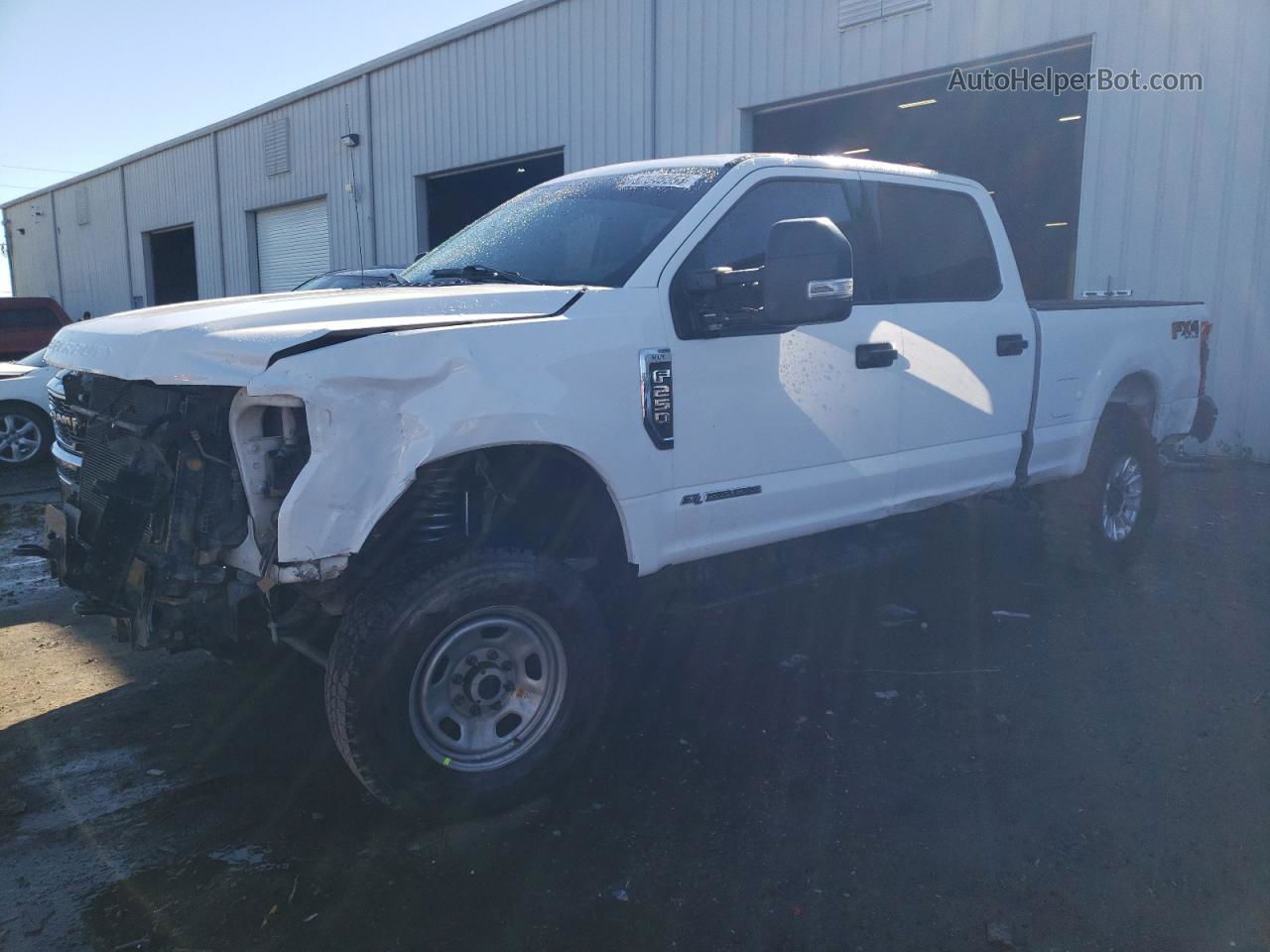 2020 Ford F250 Super Duty White vin: 1FT7W2BT6LEC48504