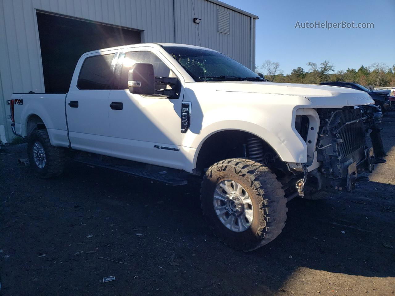 2020 Ford F250 Super Duty White vin: 1FT7W2BT6LEC48504