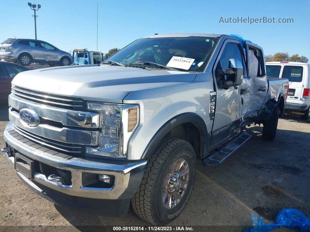 2018 Ford F-250 Lariat Серебряный vin: 1FT7W2BT8JEC77354