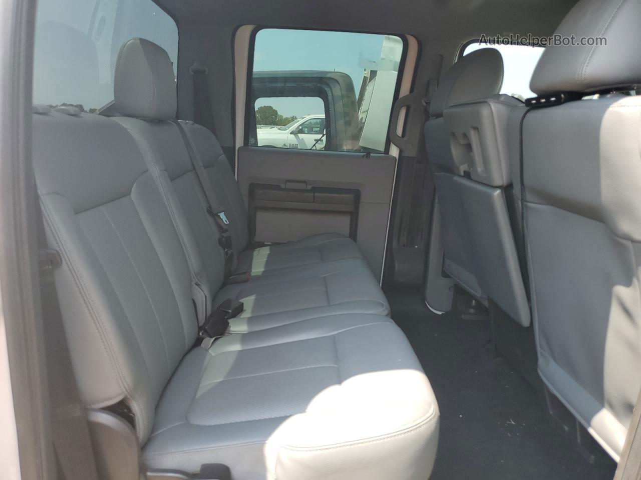 2014 Ford F350 Super Duty White vin: 1FT7W3AT5EEB36819