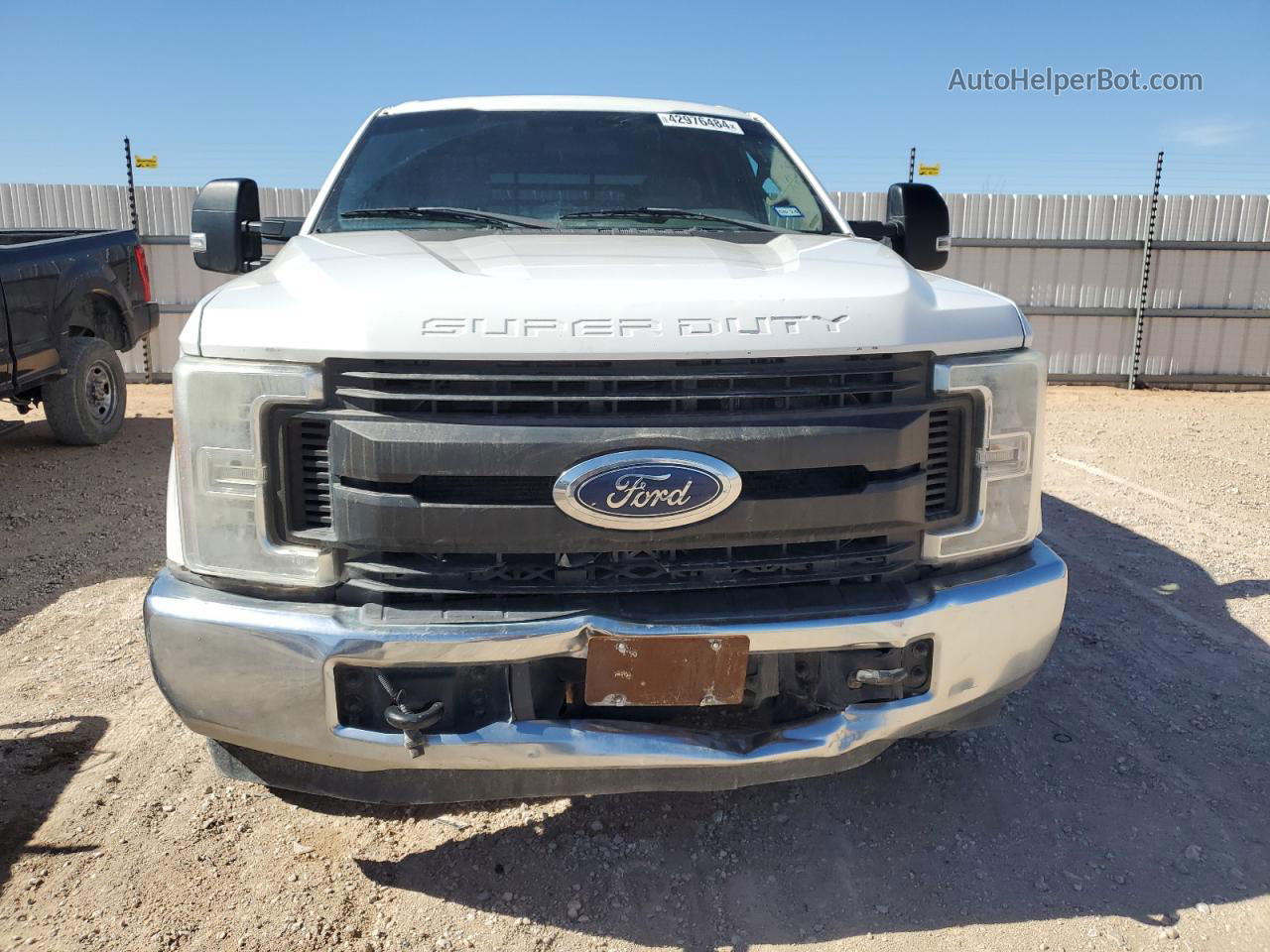 2017 Ford F350 Super Duty White vin: 1FT7W3ATXHED72452