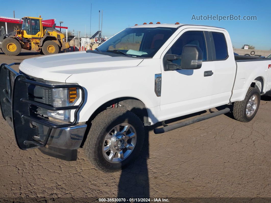 2018 Ford F-250 Xl White vin: 1FT7X2B66JEB49881