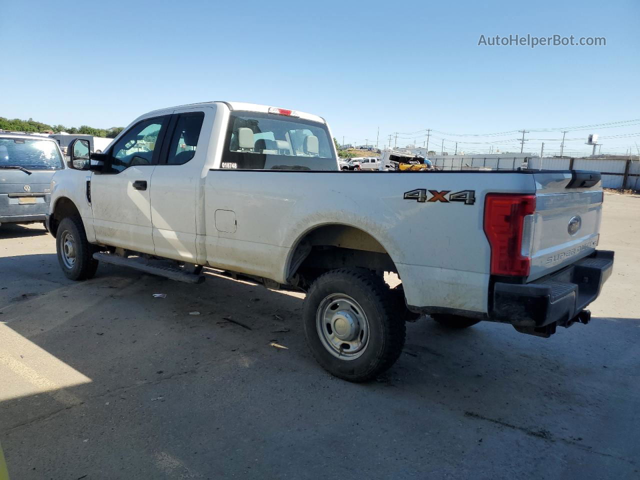 2018 Ford F250 Super Duty White vin: 1FT7X2B6XJEC11380