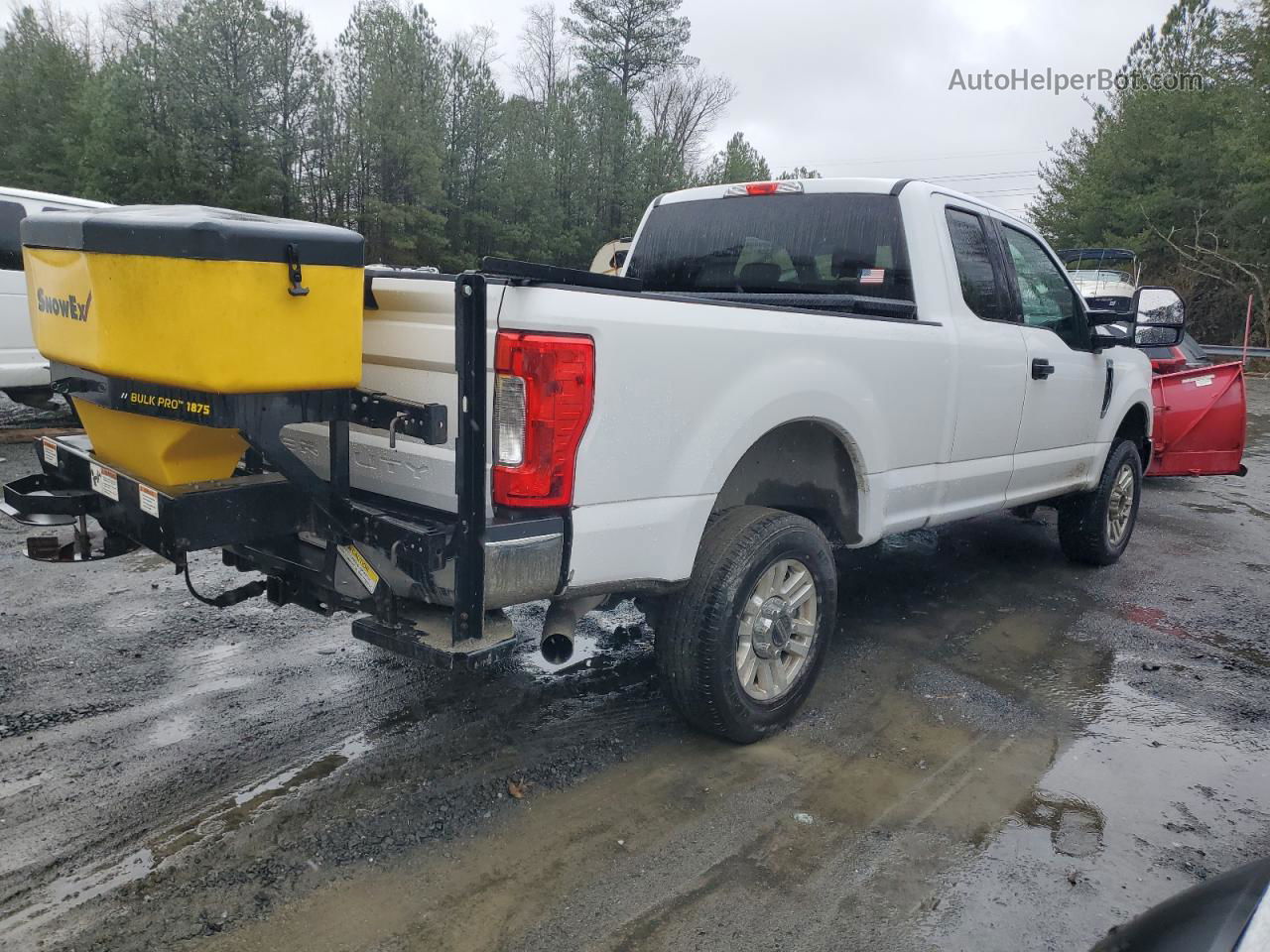 2018 Ford F250 Super Duty White vin: 1FT7X2B6XJED06151