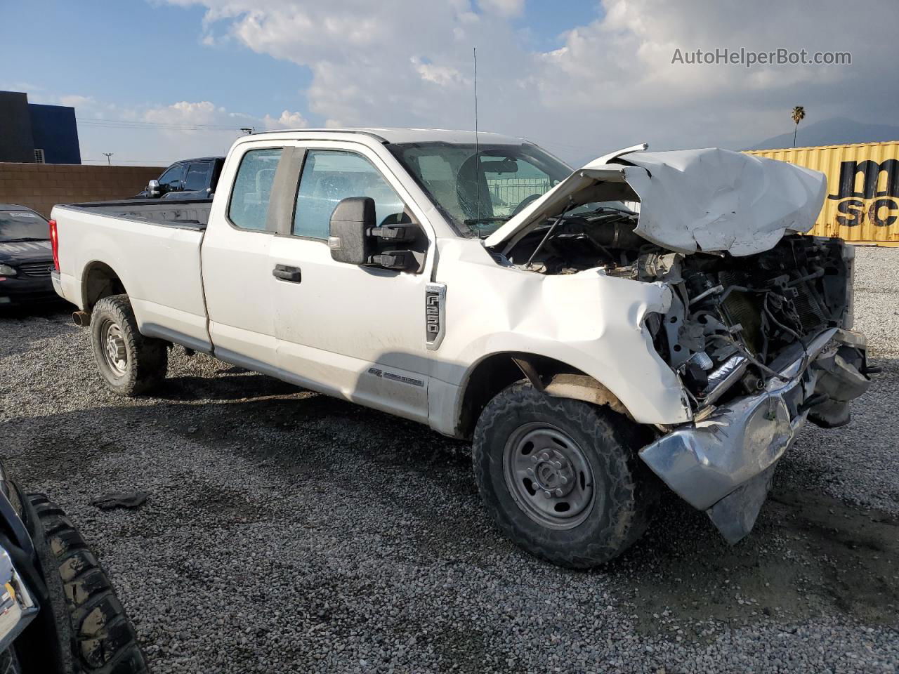 2018 Ford F250 Super Duty White vin: 1FT7X2BT6JEB11203