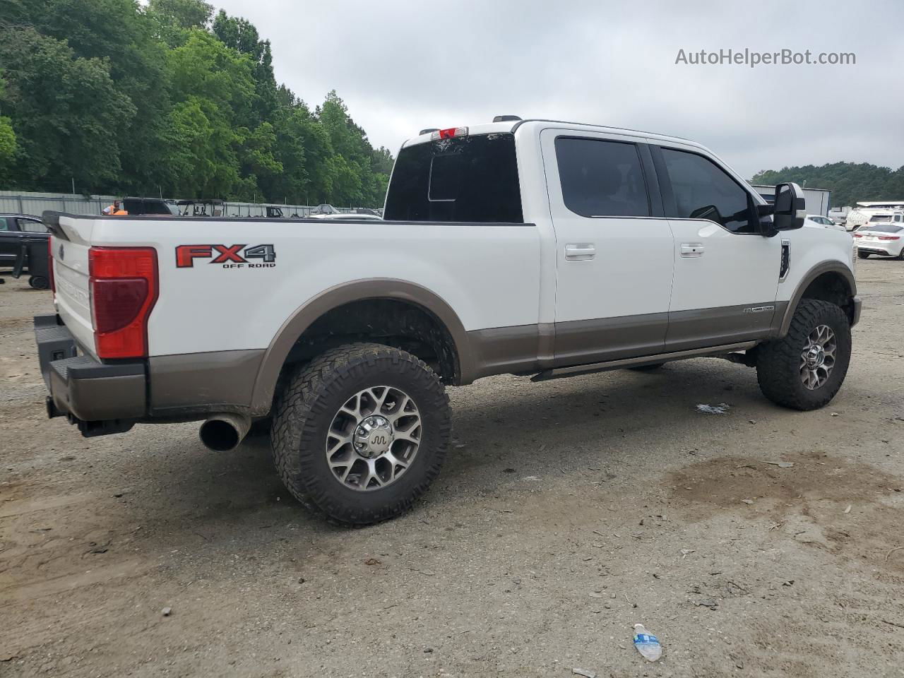 2020 Ford F250 Super Duty White vin: 1FT8W2BTXLEE05892