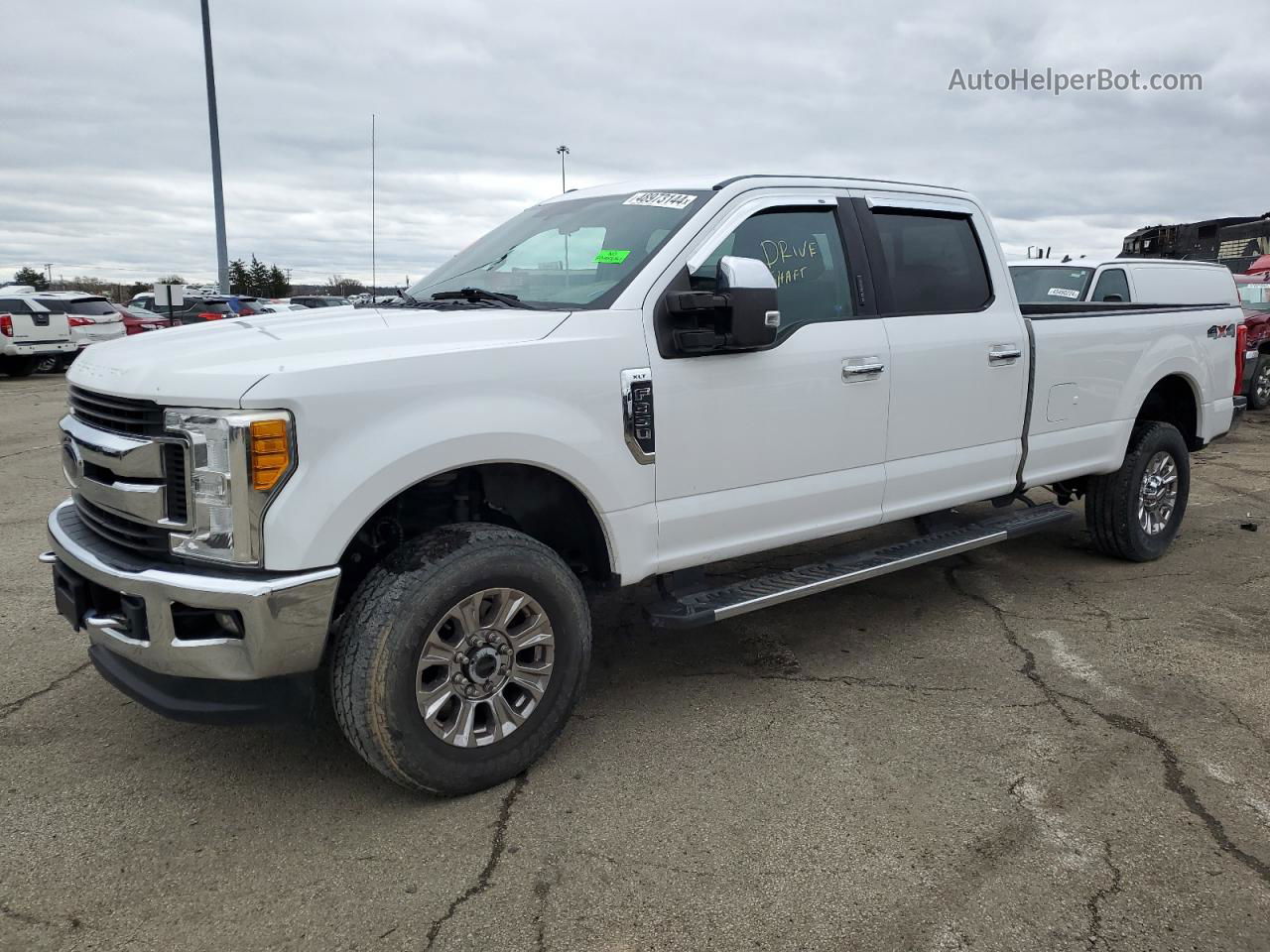 2017 Ford F350 Super Duty White vin: 1FT8W3B63HED24529