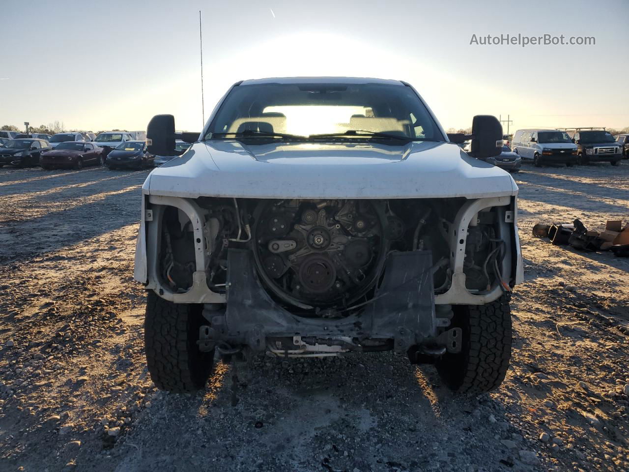 2019 Ford F350 Super Duty White vin: 1FT8W3BT1KEC99627