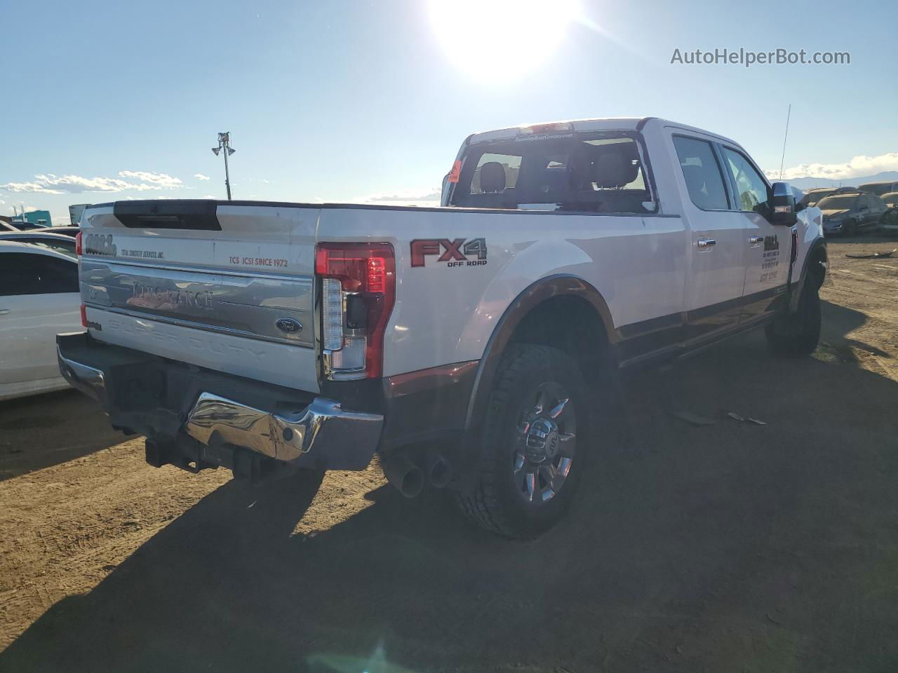 2019 Ford F350 Super Duty White vin: 1FT8W3BT1KEE96829