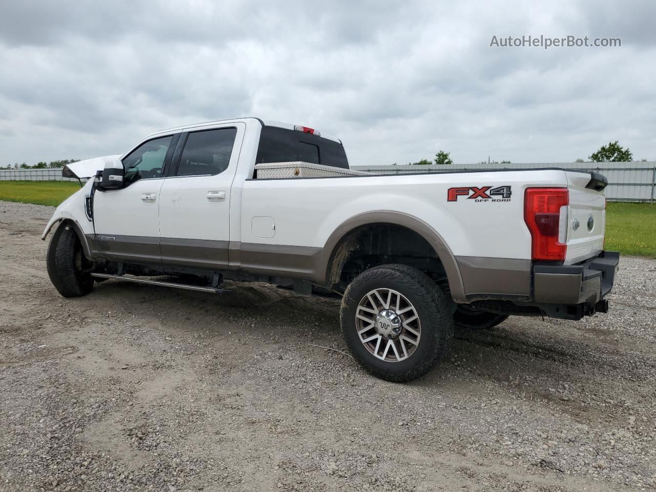 2019 Ford F350 Super Duty White vin: 1FT8W3BT1KEG85688