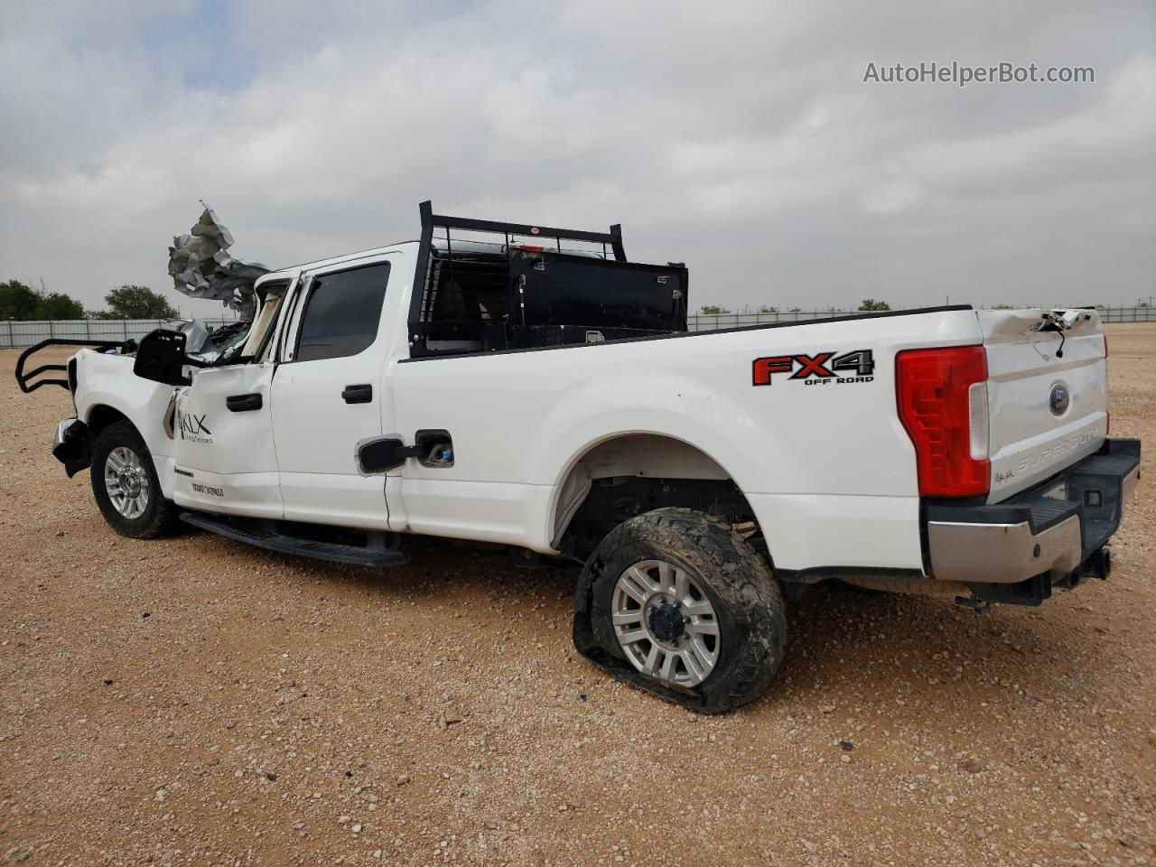 2019 Ford F350 Super Duty White vin: 1FT8W3BT2KEE66321