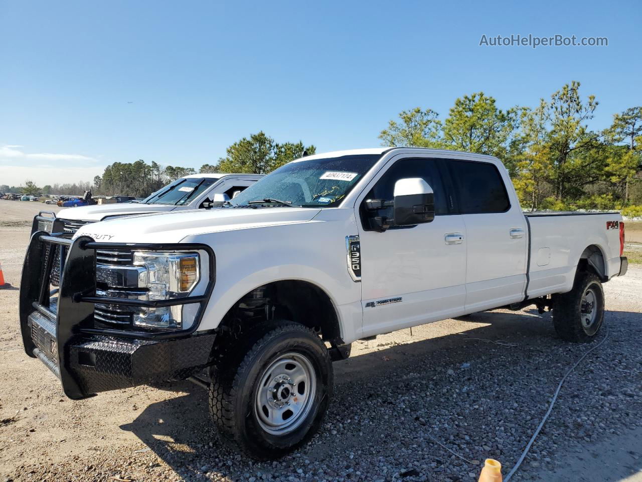 2019 Ford F350 Super Duty White vin: 1FT8W3BT3KEE20304