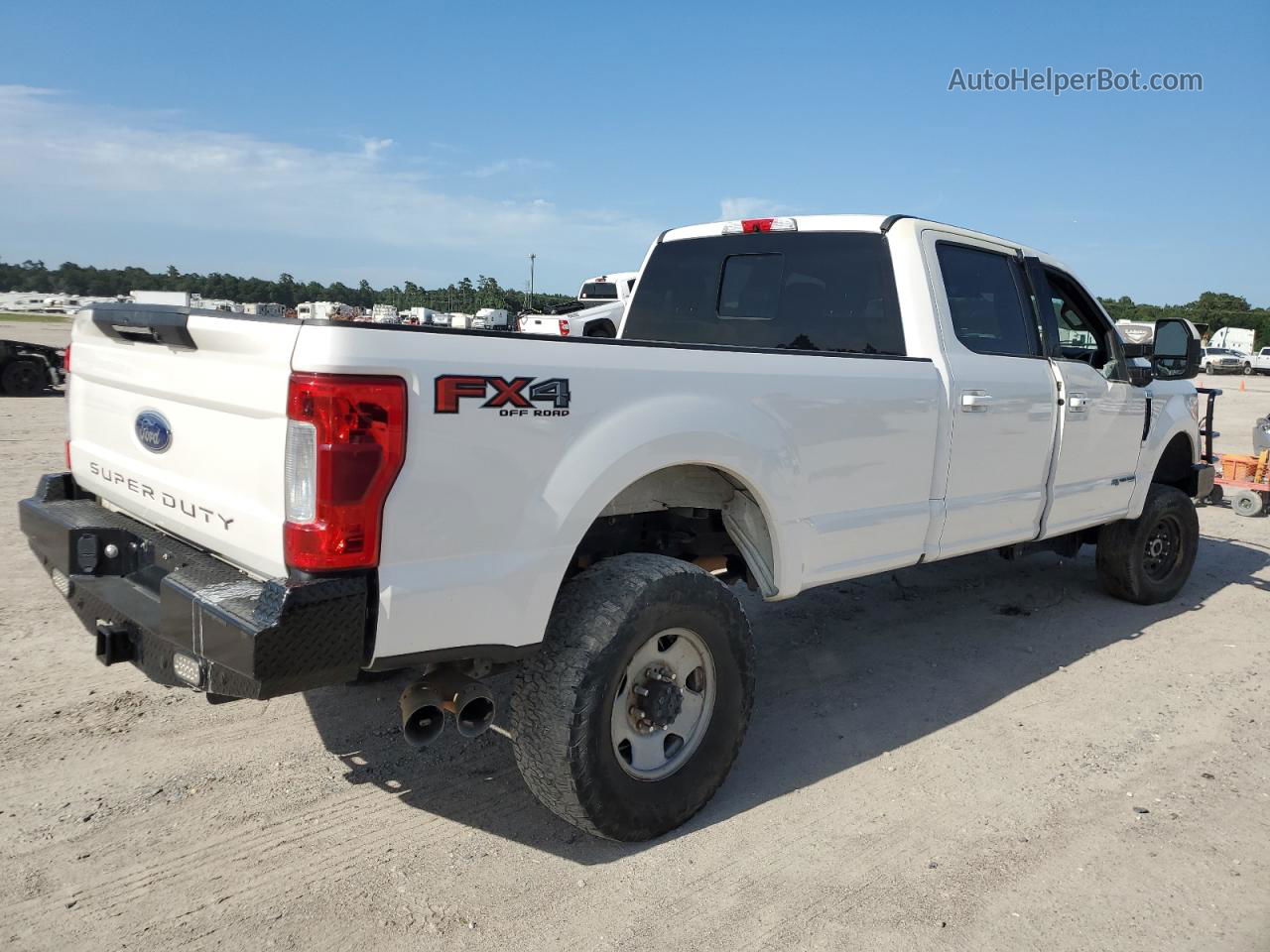 2019 Ford F350 Super Duty White vin: 1FT8W3BT3KEE20304