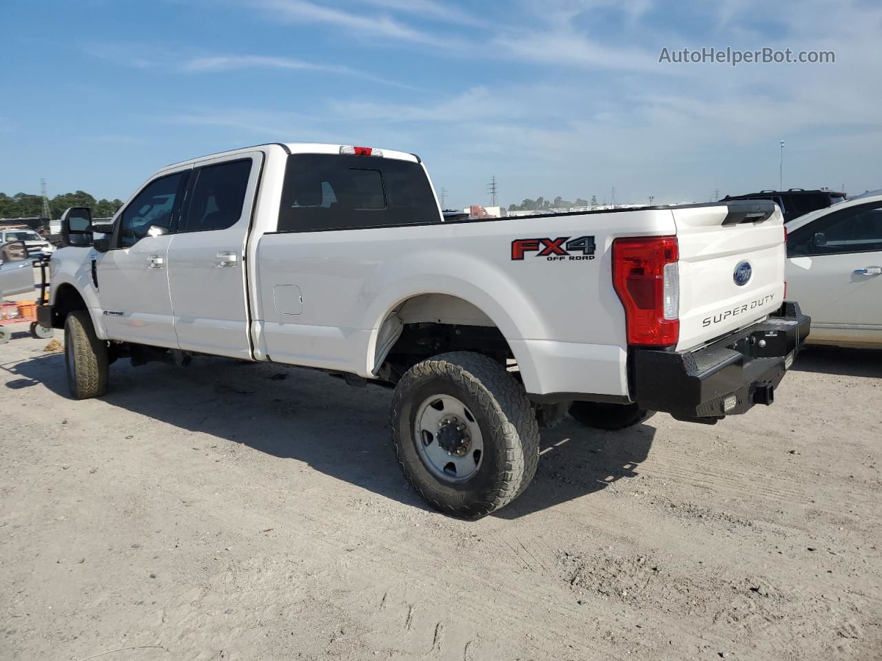 2019 Ford F350 Super Duty White vin: 1FT8W3BT3KEE20304