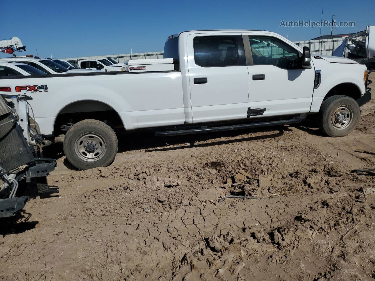 2017 Ford F350 Super Duty White vin: 1FT8W3BT5HEB66362