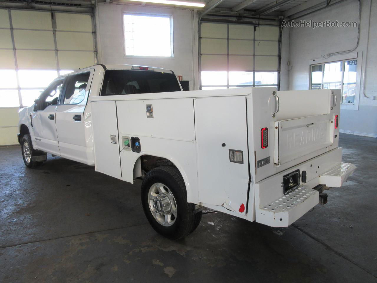 2017 Ford F350 Super Duty White vin: 1FT8W3BT5HED00884