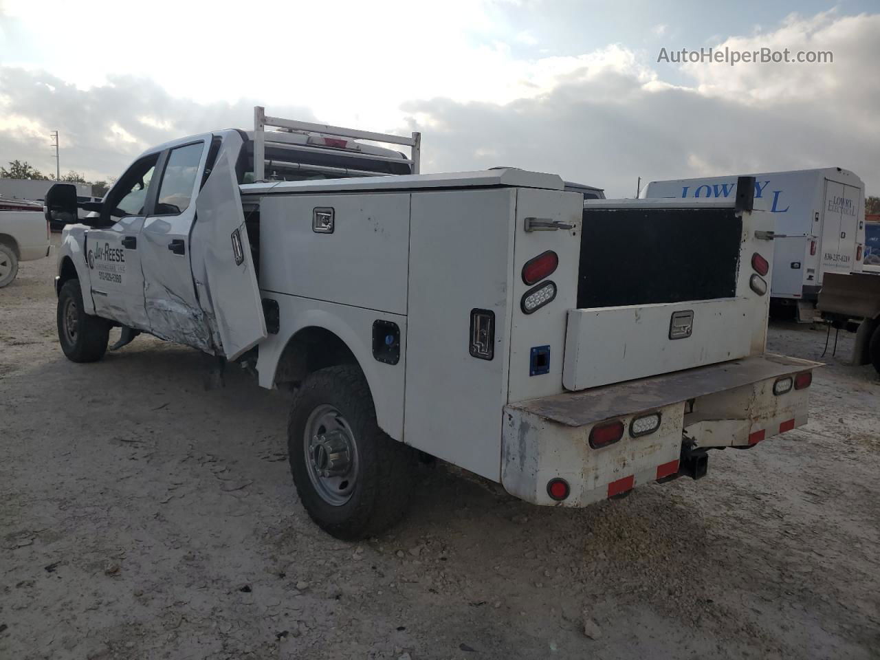 2017 Ford F350 Super Duty White vin: 1FT8W3BT5HED77643