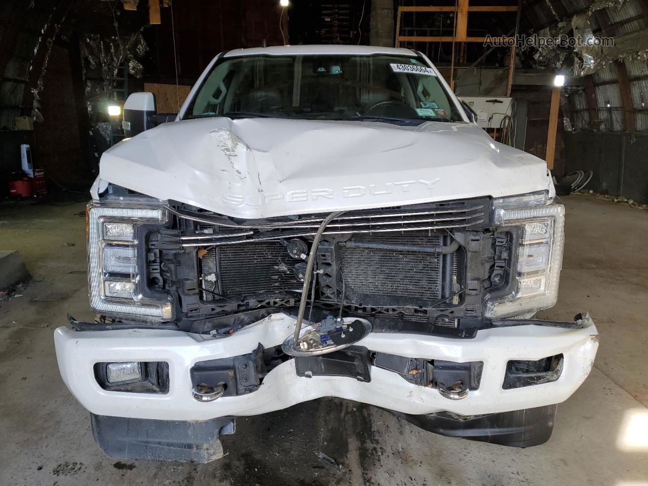 2019 Ford F350 Super Duty White vin: 1FT8W3BT7KEC65515