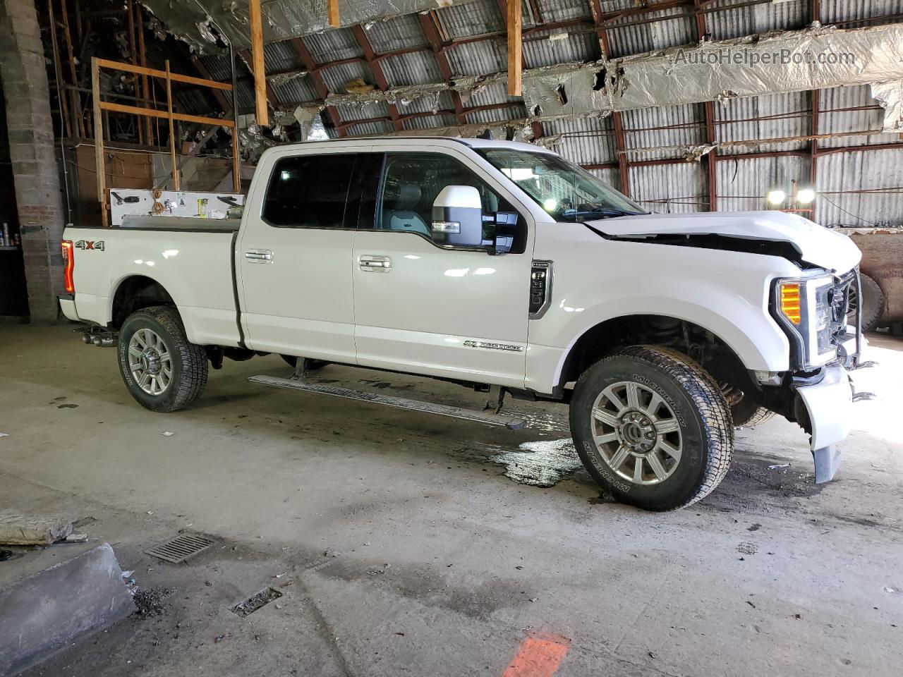 2019 Ford F350 Super Duty White vin: 1FT8W3BT7KEC65515