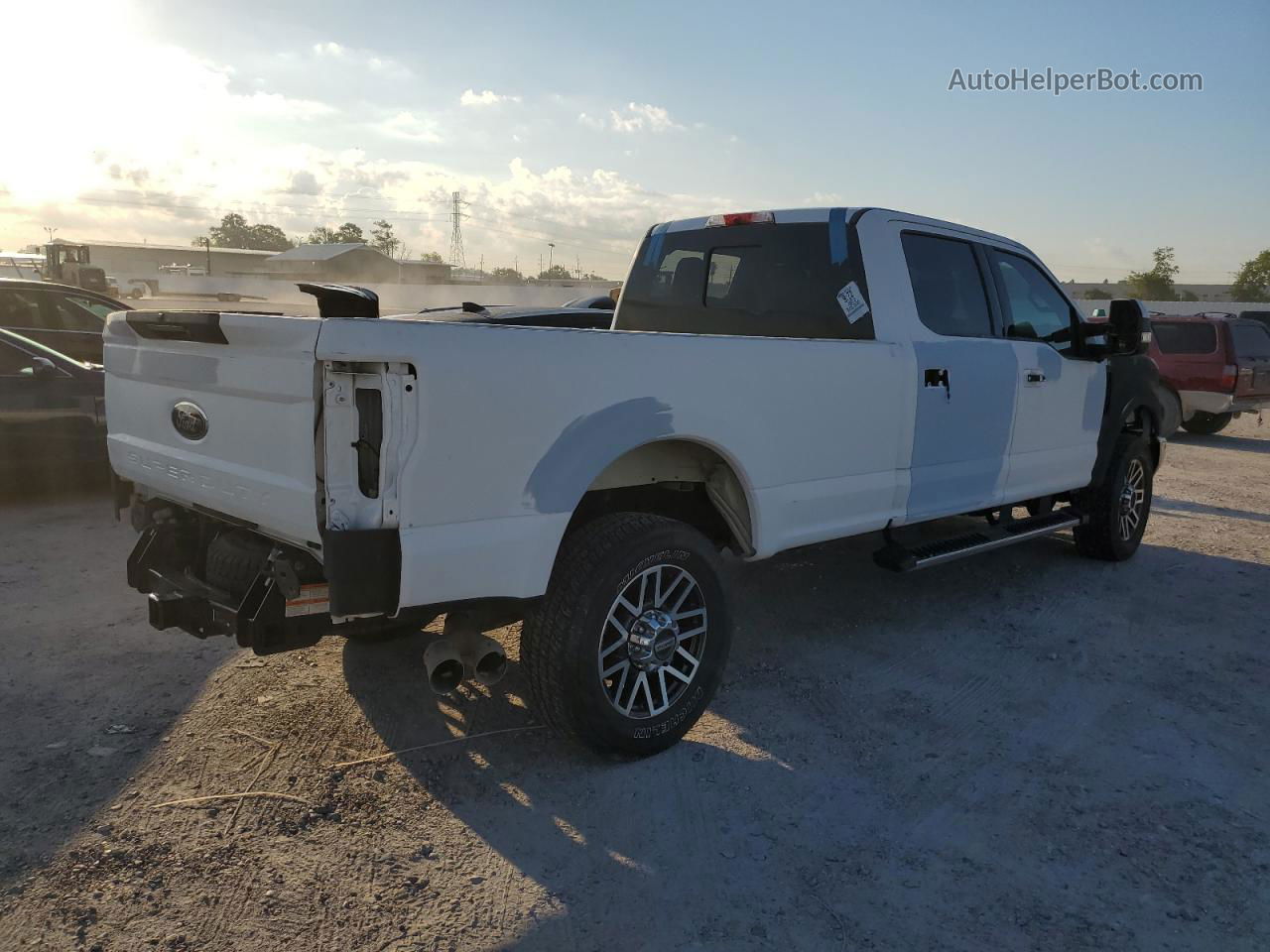 2019 Ford F350 Super Duty White vin: 1FT8W3BT7KEF00592