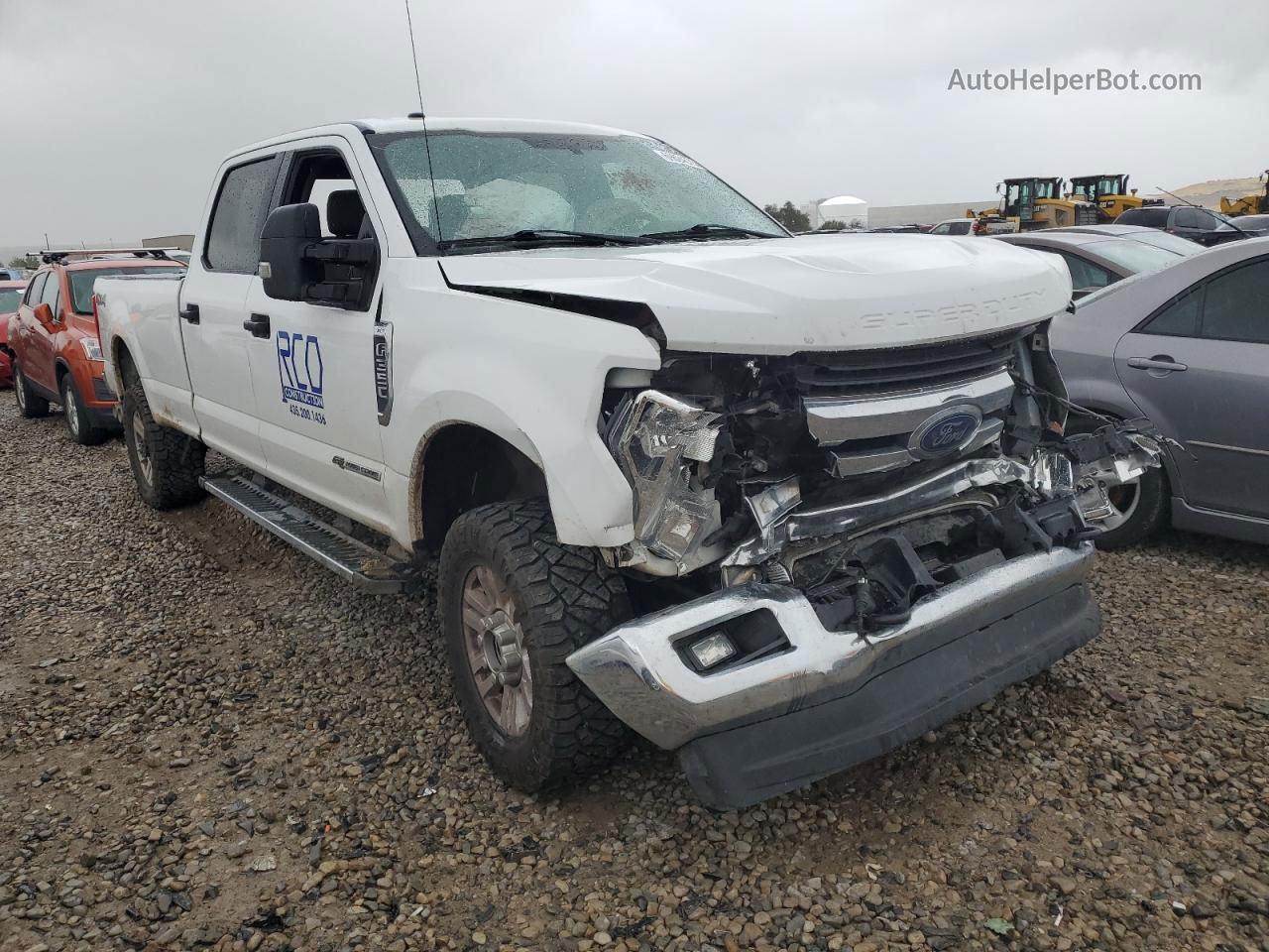 2019 Ford F350 Super Duty White vin: 1FT8W3BT7KEG43333