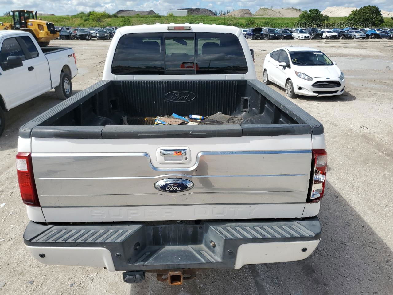 2014 Ford F350 Super Duty White vin: 1FT8W3BT8EEB64309