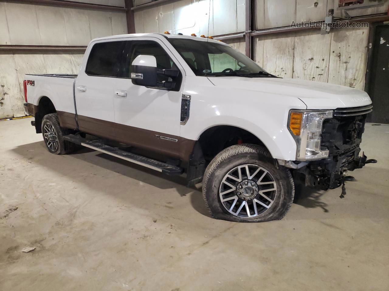 2017 Ford F350 Super Duty White vin: 1FT8W3BT8HEE06214