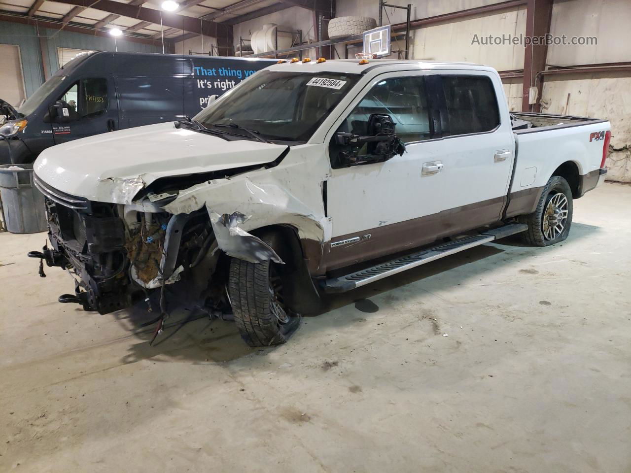 2017 Ford F350 Super Duty White vin: 1FT8W3BT8HEE06214