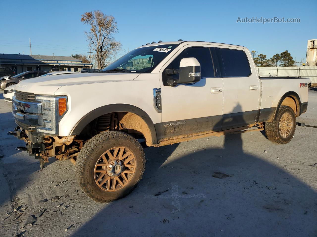 2017 Ford F350 Super Duty White vin: 1FT8W3BT9HEB64887