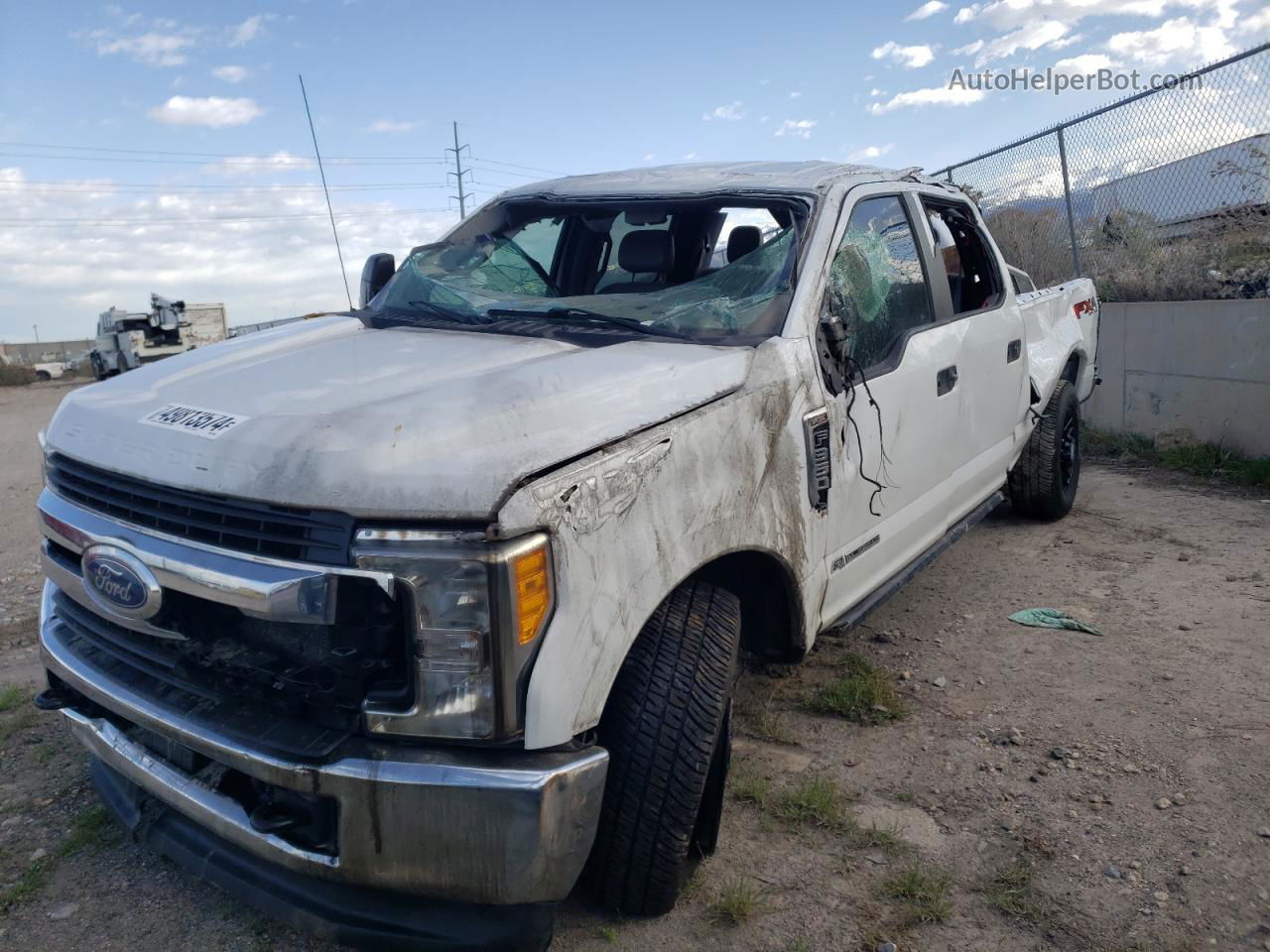 2017 Ford F350 Super Duty White vin: 1FT8W3BT9HEC14638