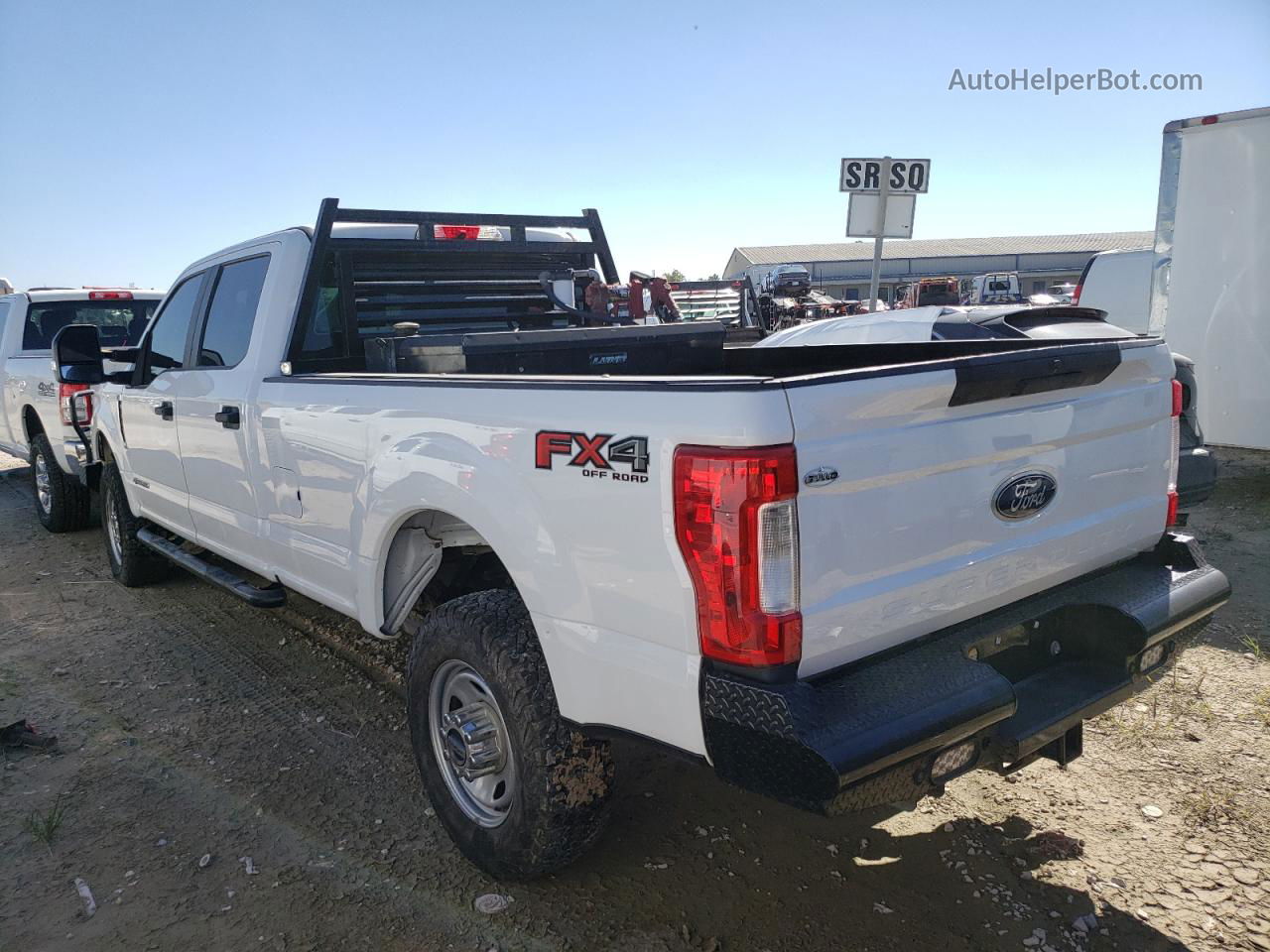 2019 Ford F350 Super Duty White vin: 1FT8W3BT9KEE26480